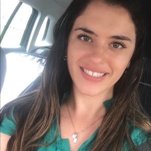 Meet your Posher, Cristina